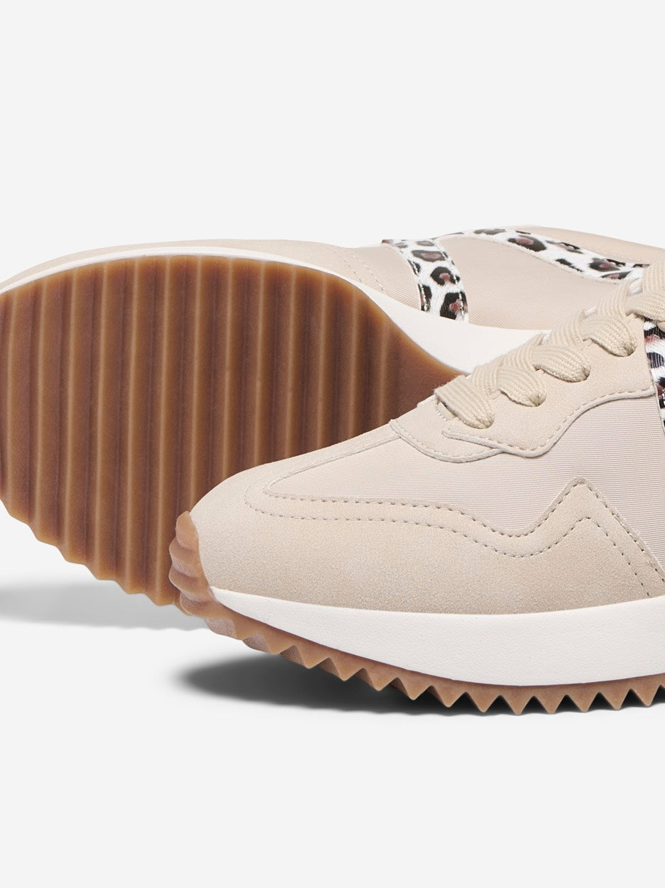 Only 15347995 masonic sneakers zand – dames