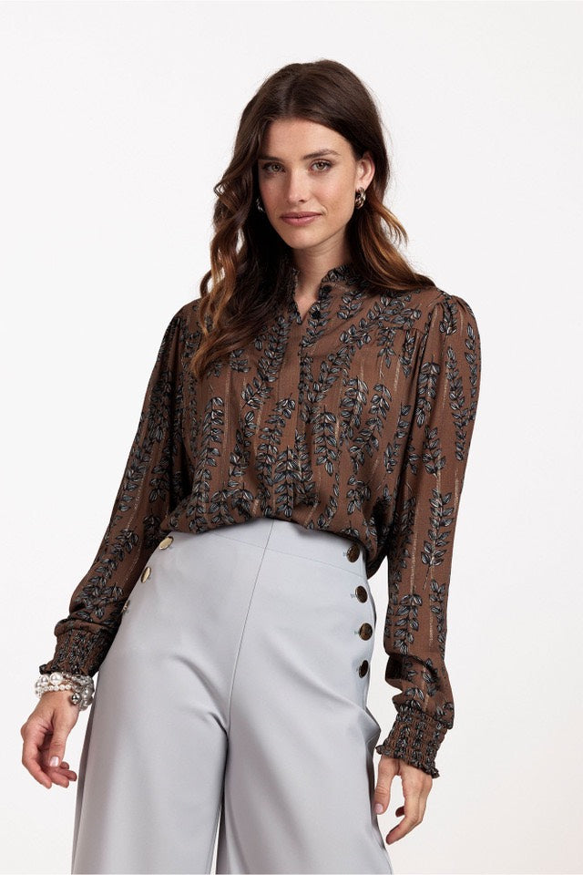 Studio Anneloes Lourdes brench blouse – dames - Bruin Dessin