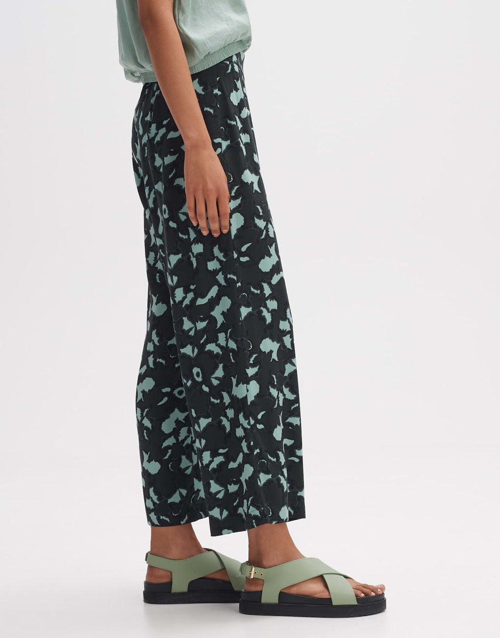 Opus Misha floral lange broek dames – groen dessin