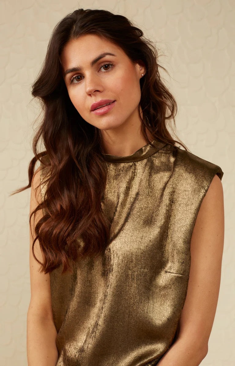 Sparkling Top With Shoulderpad - Goudkleurig